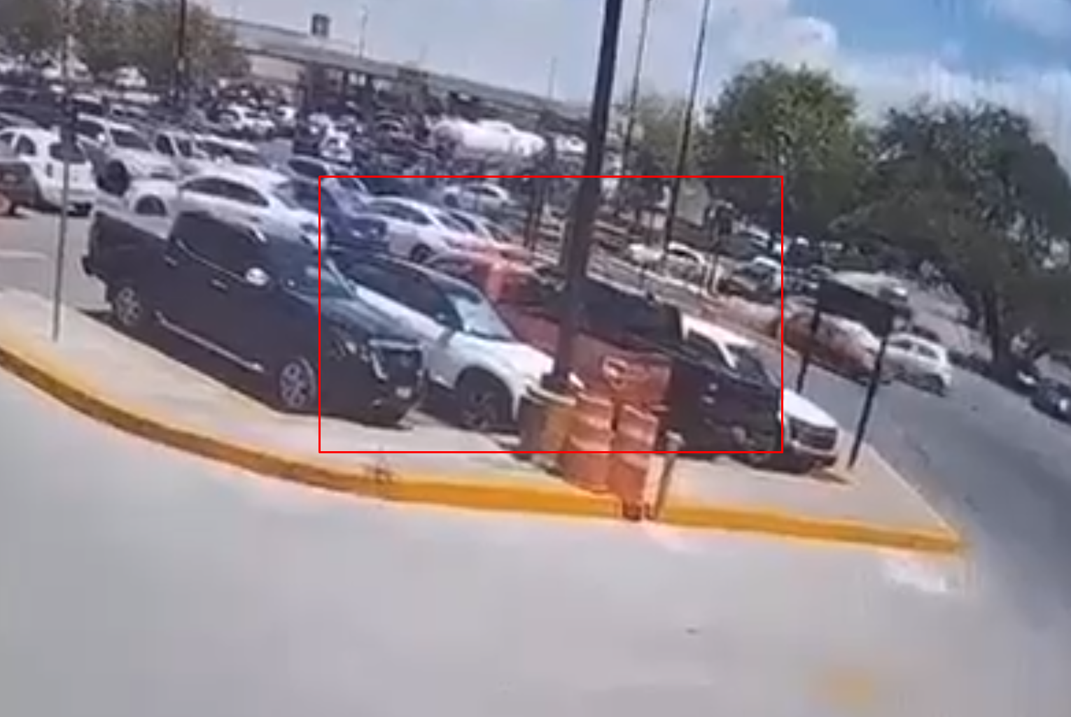 Video Tres Hombres Armados Roban Una Camioneta En San Luis Potos