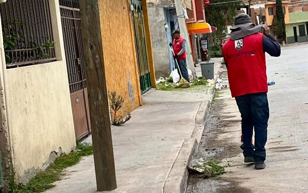Gobierno de la Capital refuerza labores de limpieza en barrios y colonias