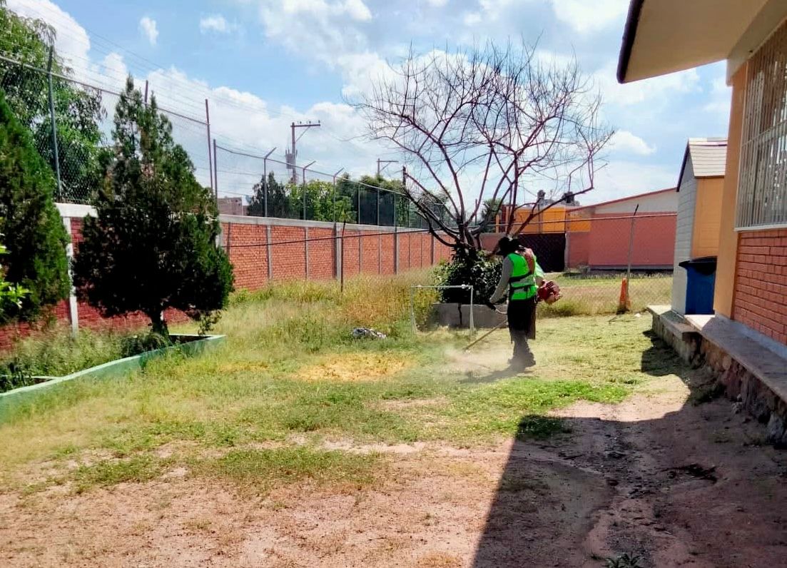 Gobierno de Soledad fortalece limpieza y mantenimiento de escuelas para ...
