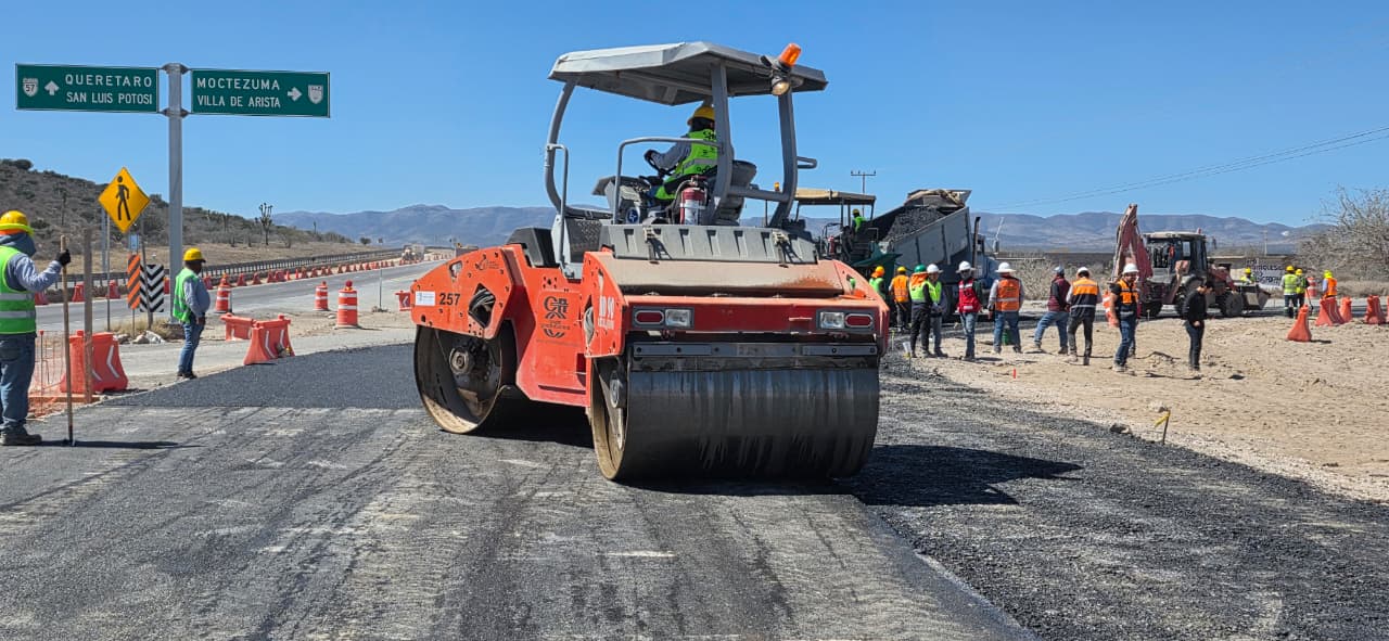 Reportan avances en la construcción de la autopista San Luis–Matehuala
